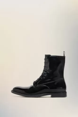J&rsquo;ai adoré les bottes à lacets