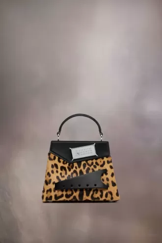 Petit sac à main volé