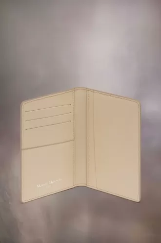 Porte-cartes à quatre points