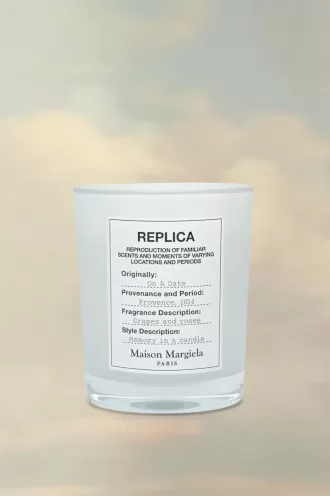 Réplique d&rsquo;une bougie sur une date
