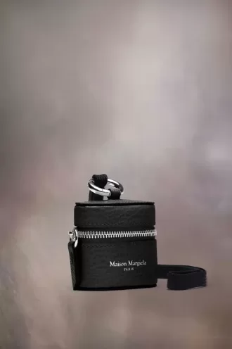 Étui AirPod à logo Maison Margiela
